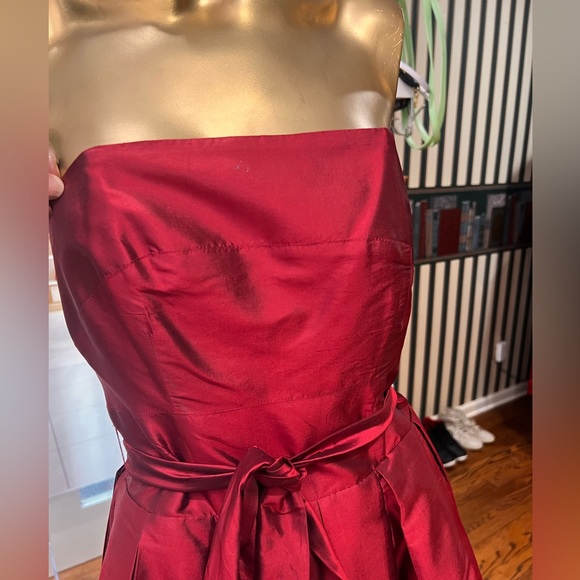 Kate Hill 100% Silk Evening Dress. - Picture 2 of 7